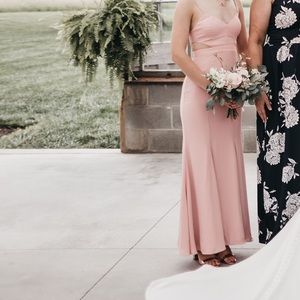 Fame and Partners Zyra formal evening Dress. Blush Size 0.